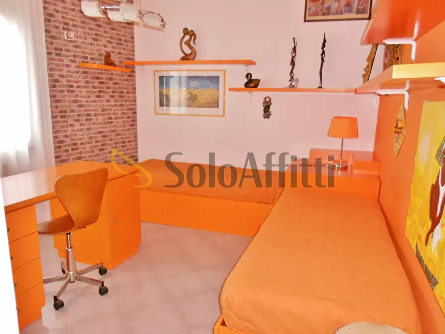 Immagine 22 di Villetta a schiera in affitto  in Via Fiorenzuola di Focara a Fiumicino