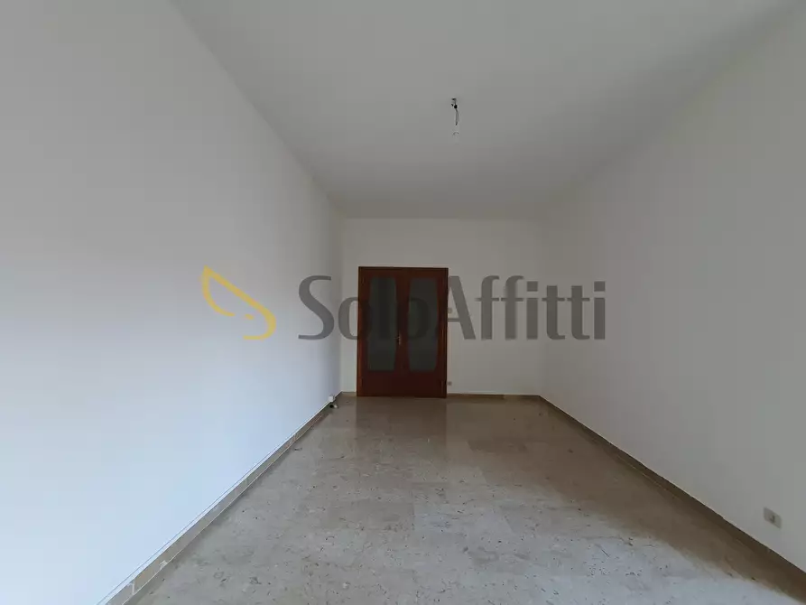 Immagine 4 di Trilocale in affitto  a Catanzaro