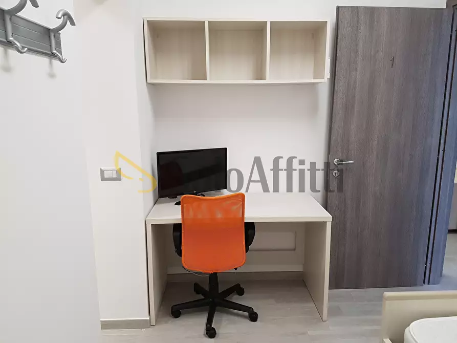 Immagine 11 di Stanza singola in affitto  a Catanzaro