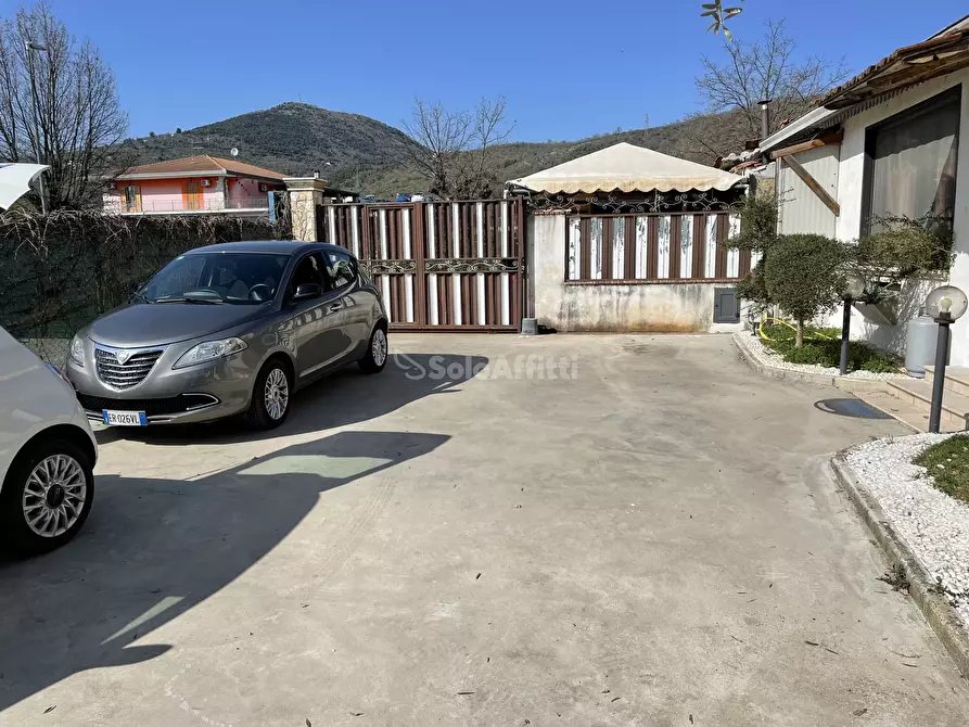 Immagine 11 di Bilocale in affitto  a Ferentino