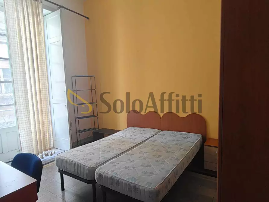 Immagine 2 di Stanza singola in affitto  a Catania