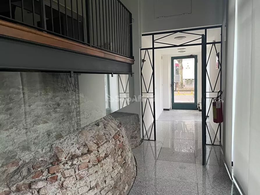 Immagine 19 di Locale commerciale in affitto  in Piazza Baracca 18 a Buscate