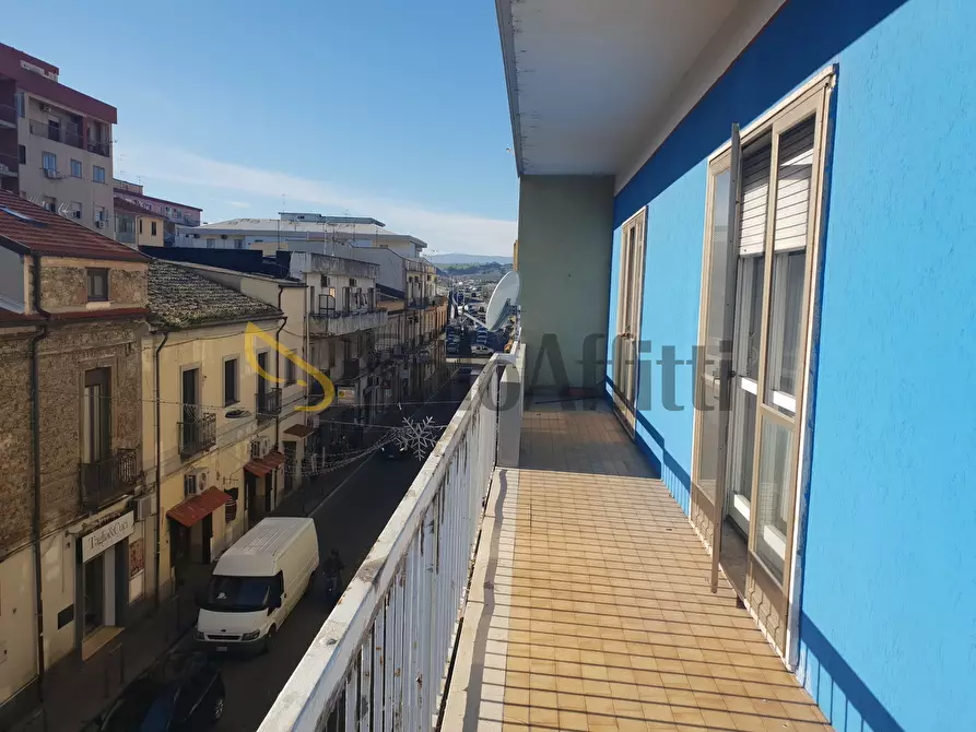 Immagine 25 di Pentalocale in affitto  a Catanzaro