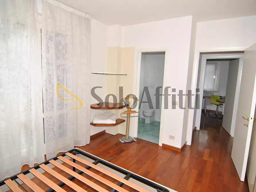 Immagine 16 di Casa indipendente in affitto  in Via di Montenero 191 a Livorno