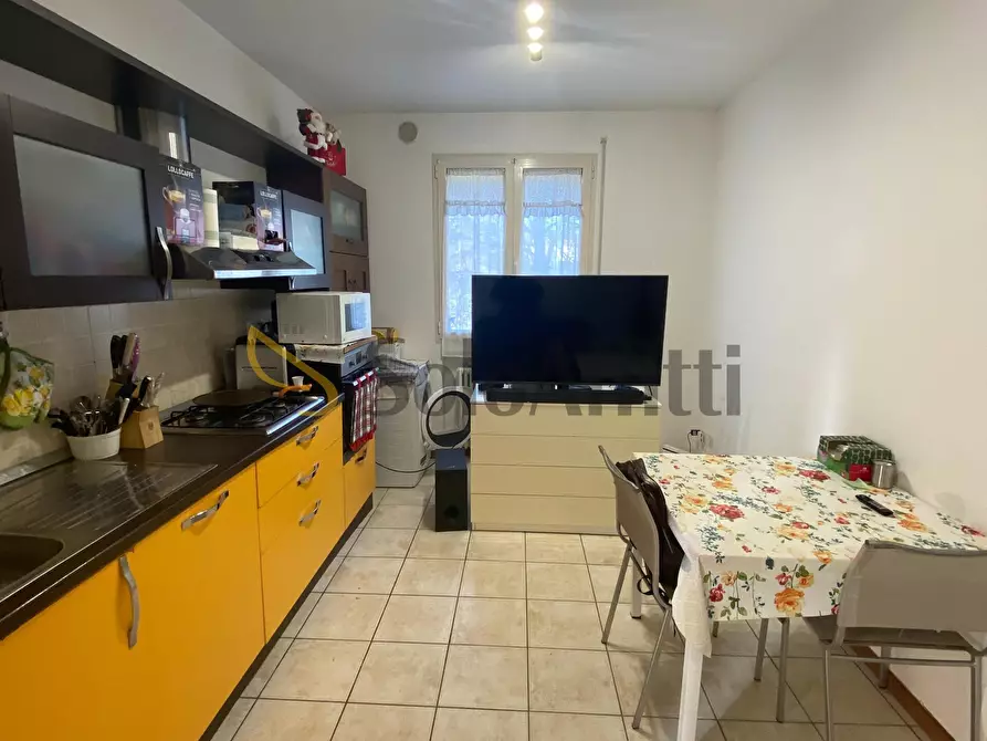 Immagine 3 di Bilocale in affitto  in Via Tavoleto 57 a San Clemente