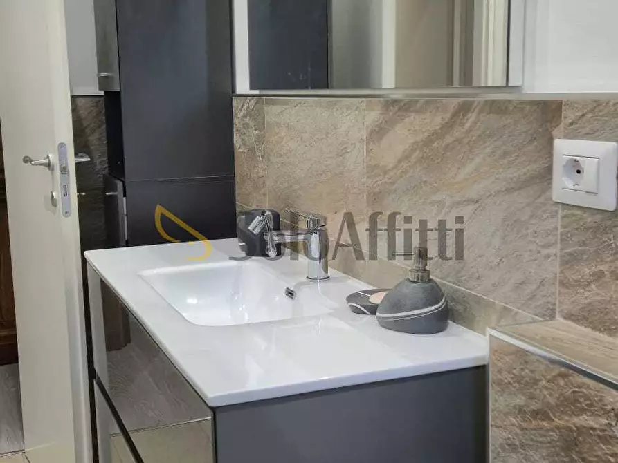 Immagine 41 di Trilocale in affitto  in Via Exilles 33 a Torino