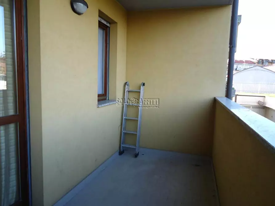 Immagine 23 di Bilocale in affitto  in Via Curiel 192 a Rozzano