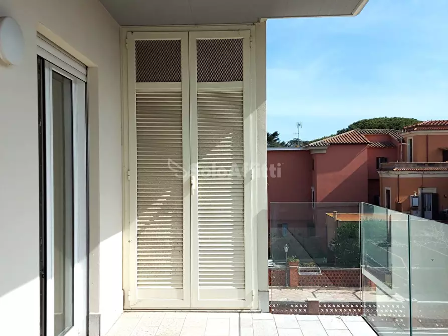 Immagine 33 di Trilocale in affitto  in Via del Castello a Roma