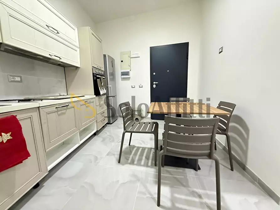 Immagine 6 di Trilocale in affitto  in Via Claudio 45 a Caserta