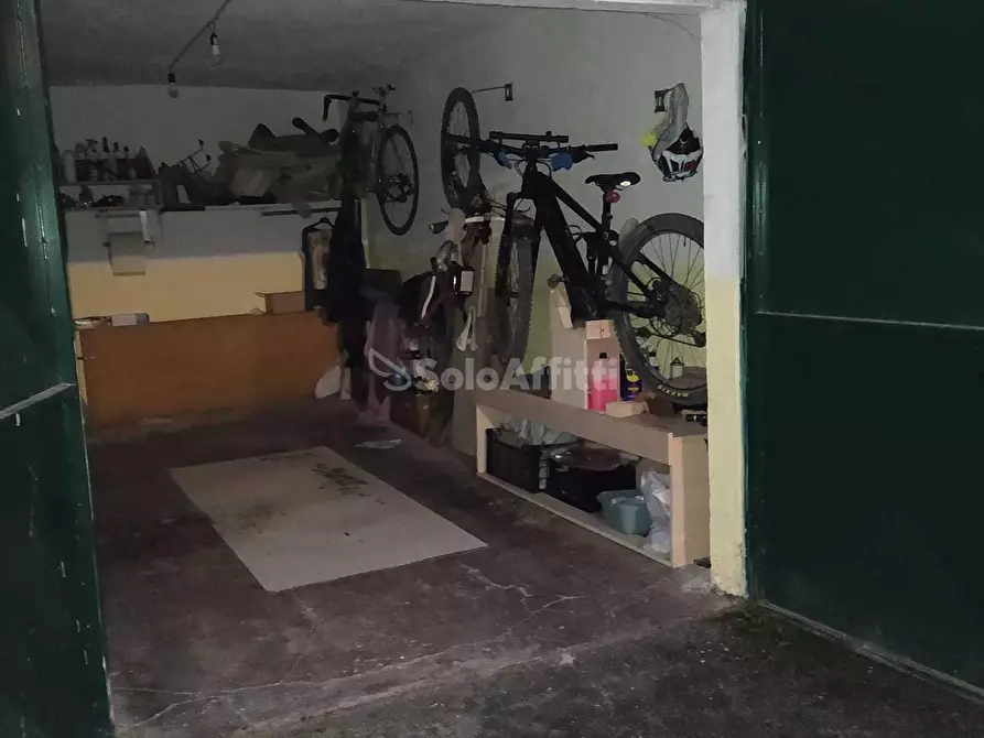 Immagine 2 di Garage in affitto  in Viale Guglielmo Oberdan a Terni