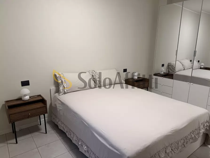 Immagine 19 di Bilocale in affitto  in Via 4 Novembre 328 a Caronno Pertusella