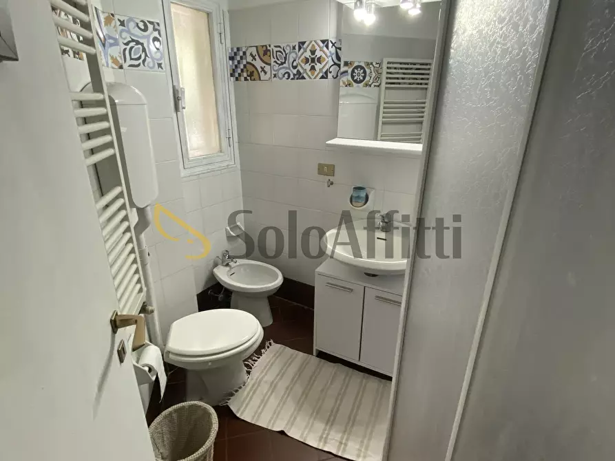 Immagine 12 di Bilocale in affitto  in Viale Amerigo Vespucci 50 a Rimini