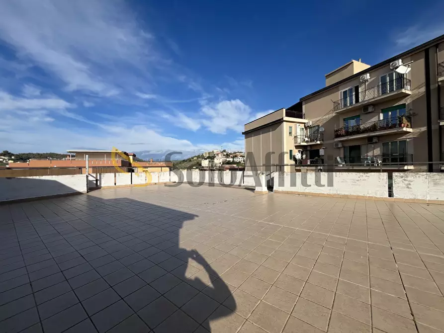 Immagine 5 di Stanza singola in affitto  a Catanzaro