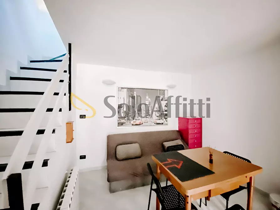 Immagine 1 di Bilocale in affitto  in Via San Donato 53 a Torino
