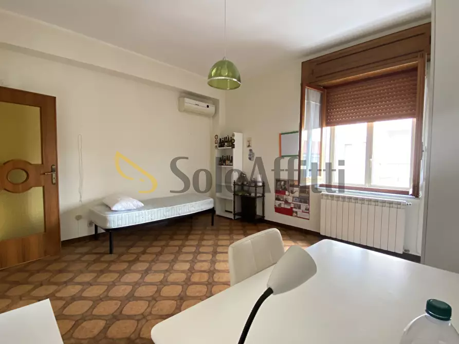 Immagine 9 di Stanza singola in affitto  a Catanzaro