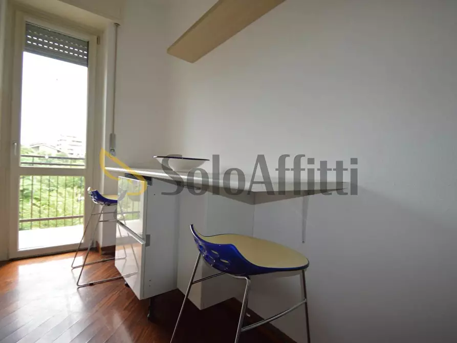 Immagine 10 di Trilocale in affitto  in Via Alfonso Capecelatro 75 a Milano