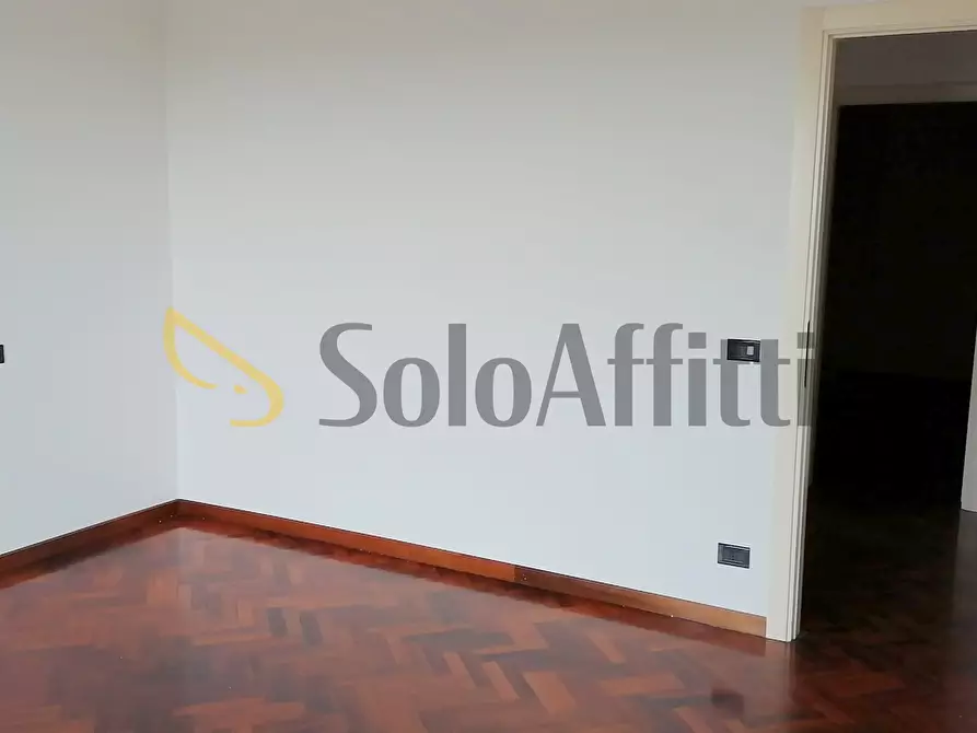 Immagine 7 di Quadrilocale in affitto  a Camerano