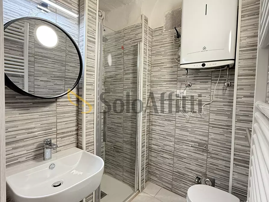 Immagine 11 di Trilocale in affitto  in Via Monte Rosa 18 a Torino