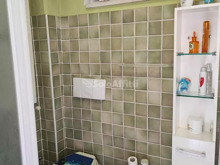 Immagine 11 di Loft/Open space in affitto  a Latina