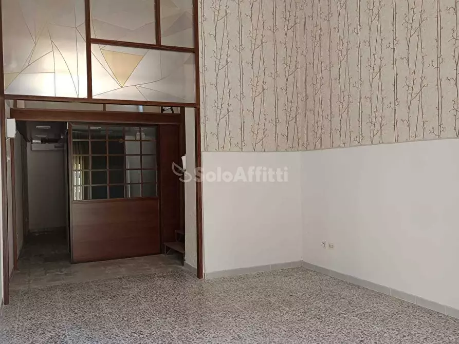 Immagine 2 di Attività artigianale in affitto  in Via Camillo Benso Cavour 44 a Latina