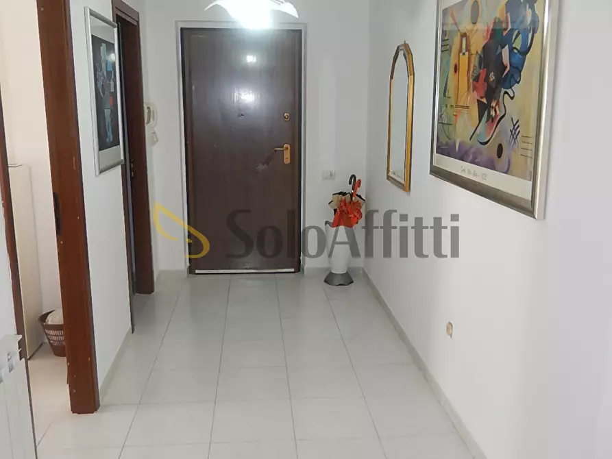 Immagine 3 di Quadrilocale in affitto  a Catanzaro
