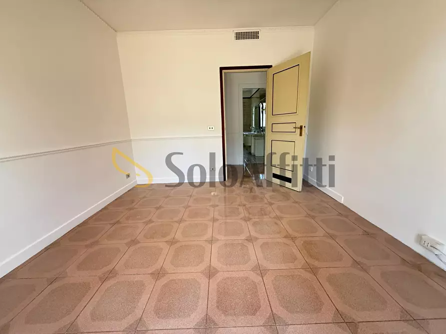 Immagine 29 di Quadrilocale in affitto  in Via Pier Paolo Pasolini 47 a Caserta