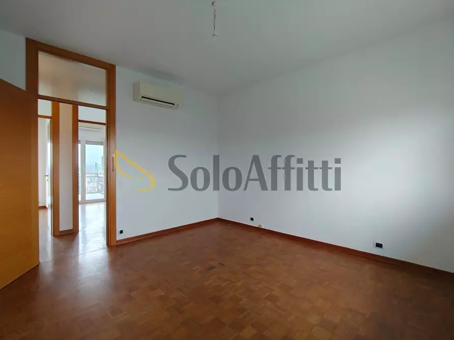 Immagine 14 di Quadrilocale in affitto  a Borgomanero