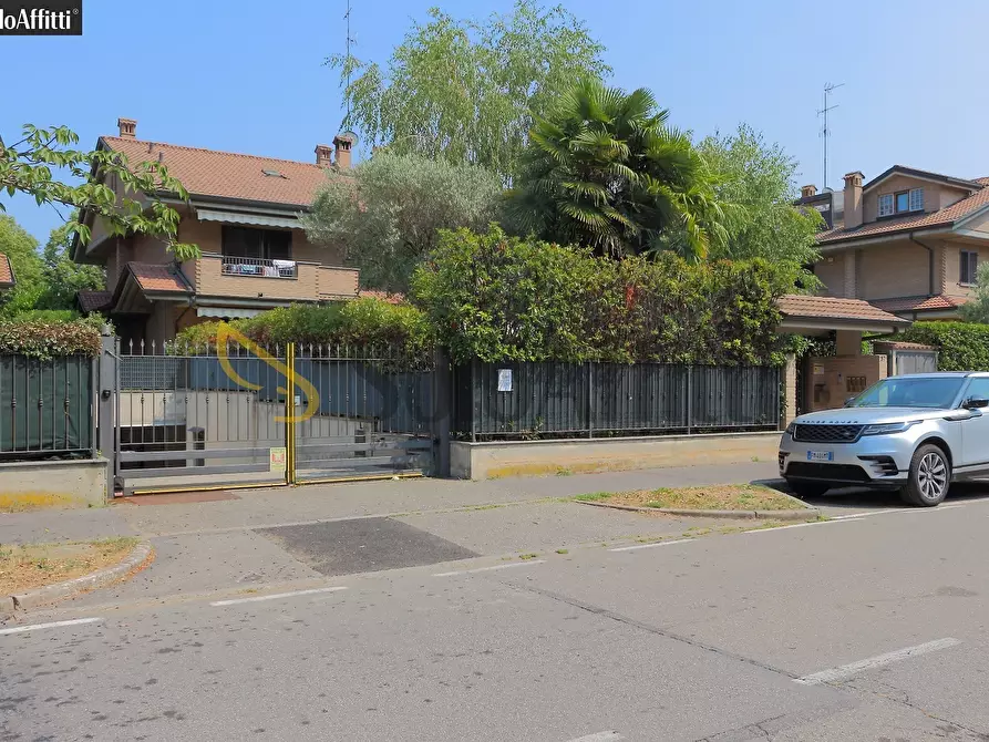 Immagine 40 di Trilocale in affitto  in Via Gadames a Paderno Dugnano