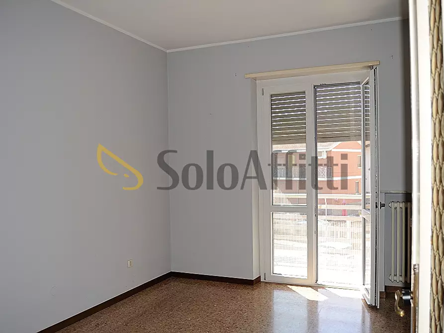 Immagine 10 di Trilocale in affitto  in Via Chiomo 25 a Settimo Torinese