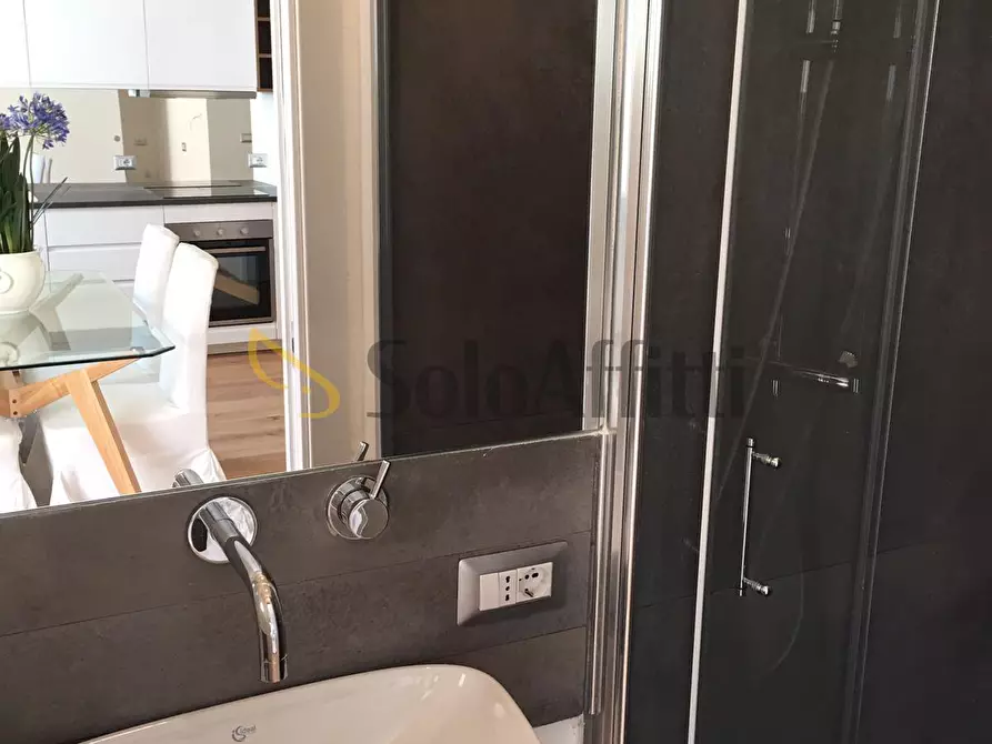 Immagine 4 di Quadrilocale in affitto  in Viale Fabbricotti 106 a Livorno