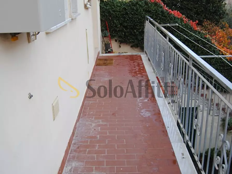Immagine 2 di Quadrilocale in affitto  in Piazza Dante 17060 a Livorno
