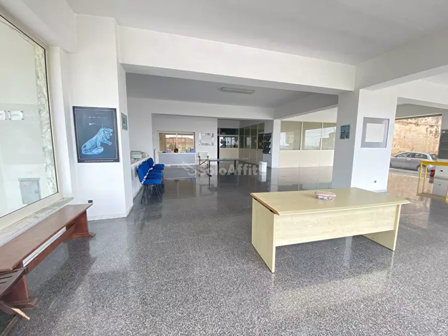 Immagine 2 di Locale commerciale in affitto  a Sciacca