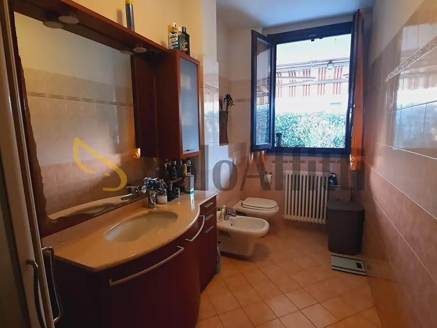 Immagine 13 di Bilocale in affitto  in Via Silvio Pellico a Cinisello Balsamo