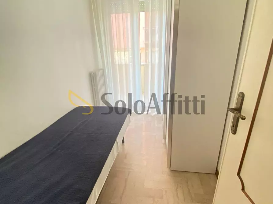 Immagine 13 di Pentalocale in affitto  in Viale Antonio Gramsci 99 a Riccione