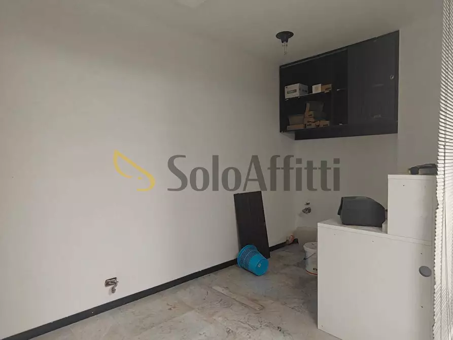 Immagine 8 di Attività artigianale in affitto  in Via Guido Gozzano 10 a Catania