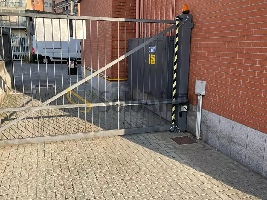 Immagine 9 di Garage in affitto  in Via Lanzo 159/21 a Torino