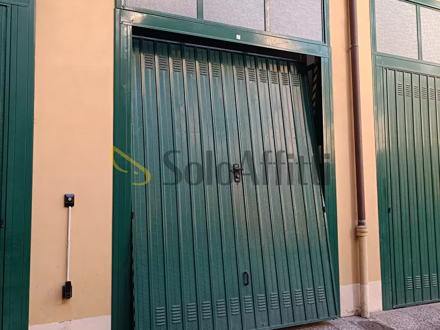 Immagine 2 di Garage in affitto  in VIA MASSENA 48 a Torino