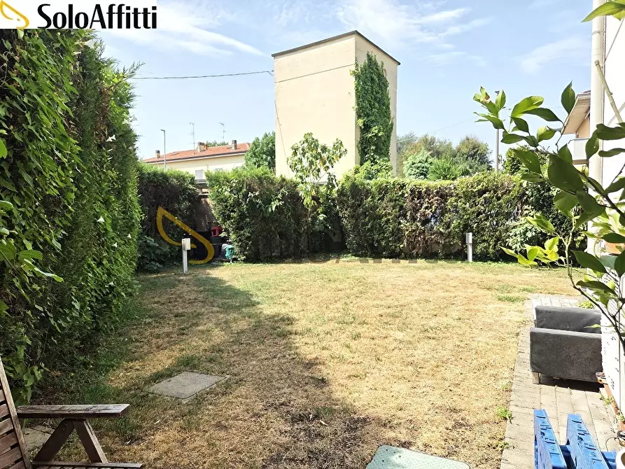 Immagine 12 di Bilocale in affitto  in Via Marzabotto 14 a Paderno Dugnano