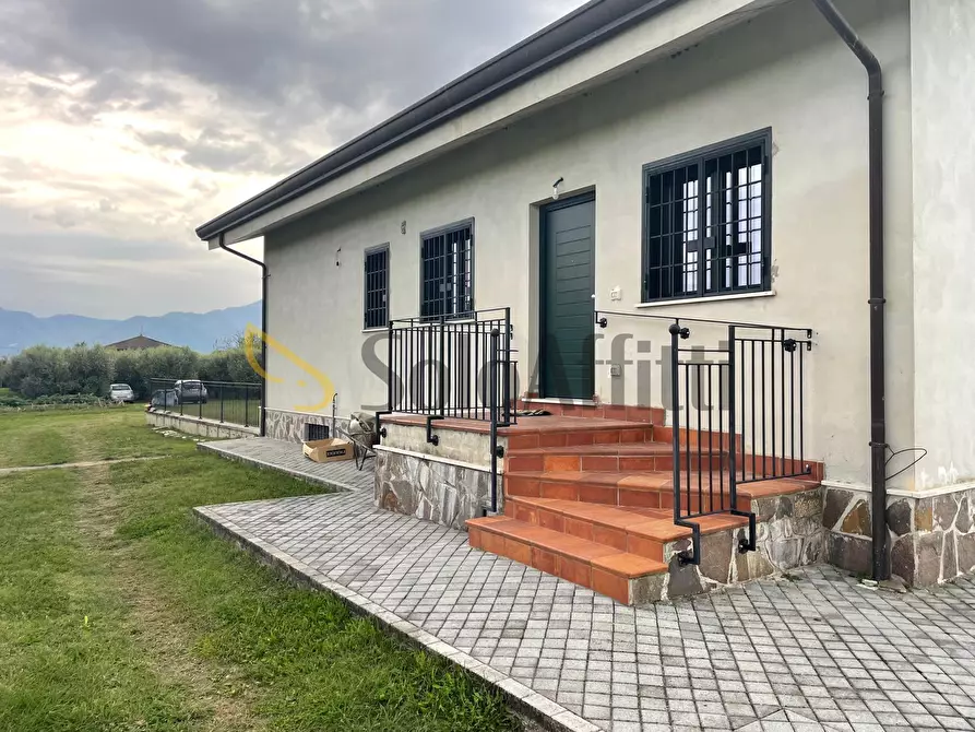 Immagine 1 di Villa in affitto  a Ferentino