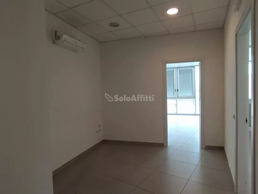 Immagine 3 di Ufficio in affitto  in Zona Fiori a Terni