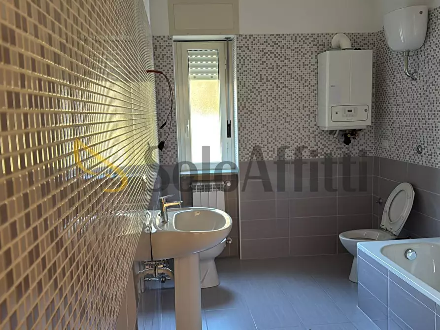 Immagine 8 di Ufficio in affitto  in Via Michele Ruta 62 a Caserta