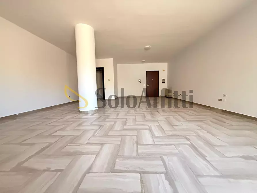 Immagine 4 di Ufficio in affitto  in Via Santa Croce 11 a San Nicola La Strada