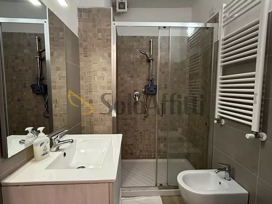 Immagine 11 di Stanza singola in affitto  in Via delle Ondine a Anzio