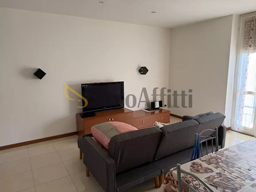 Immagine 16 di Trilocale in affitto  in Via Colombo 13 a Solaro