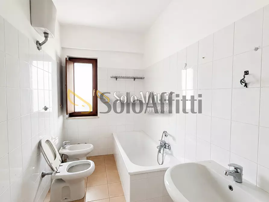 Immagine 9 di Quadrilocale in affitto  in Via del Gallitello a Potenza