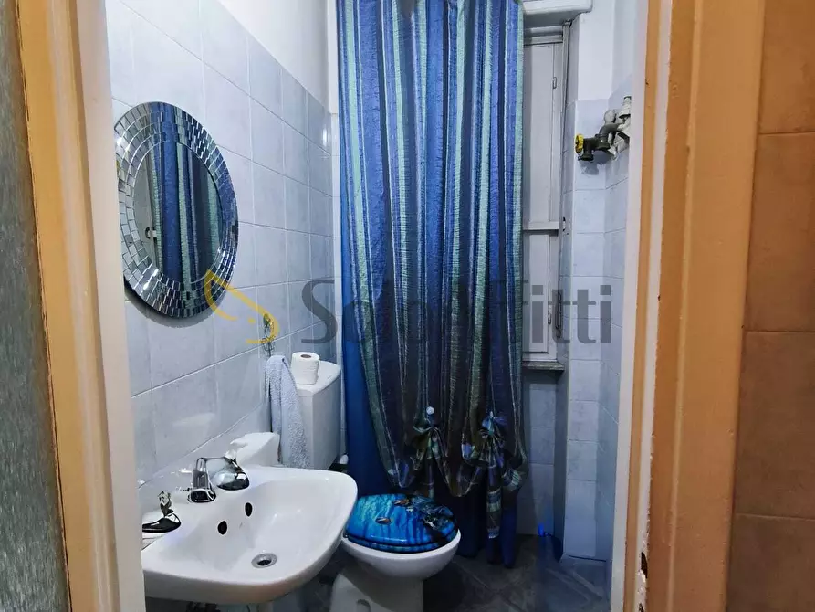 Immagine 12 di Locale commerciale in affitto  in Via Pietro Francesco Guala 112/A a Torino