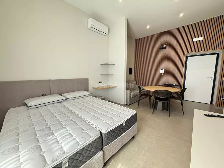 Immagine 21 di Monolocale in affitto  in Via Gennaro Tescione 208 a Caserta