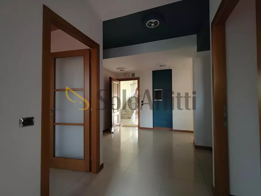 Immagine 4 di Ufficio in affitto  a Gallarate