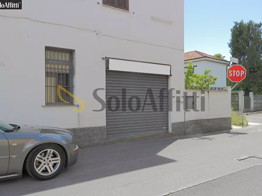 Immagine 10 di Locale commerciale in affitto  in Via Bengasi 43 a Desio