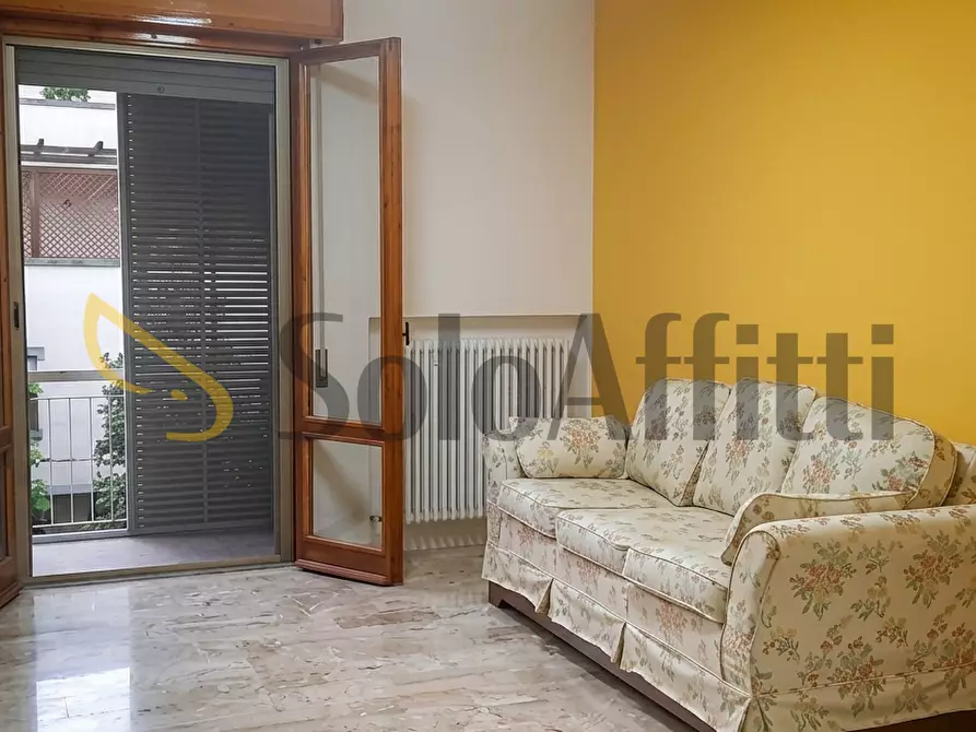 Immagine 2 di Stanza singola in affitto  a Carpi